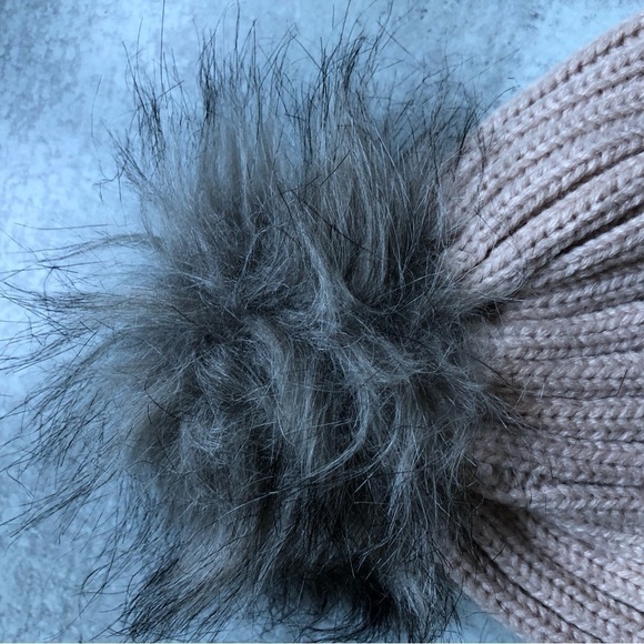 Marc New York Faux Fur Rib Knit Beanie Tan NWT - Picture 10 of 10